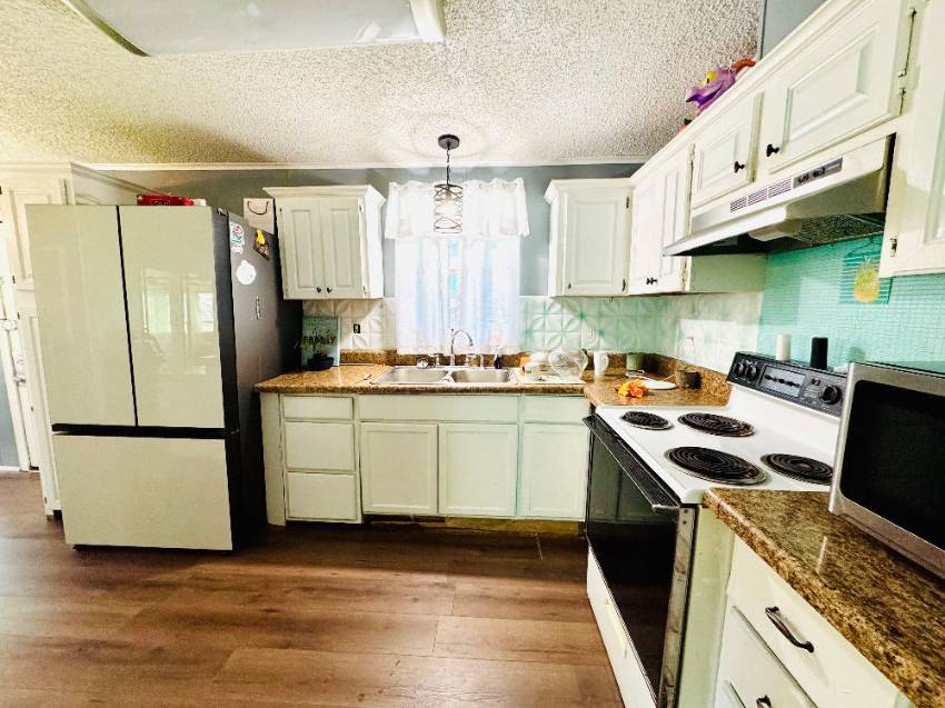 16 Henry Drive a Winter Haven, FL Mobile or Manufactured Home for Sale